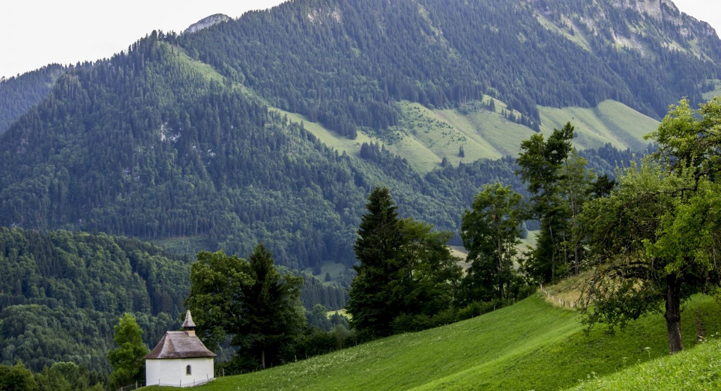 chapelle dans le paysage